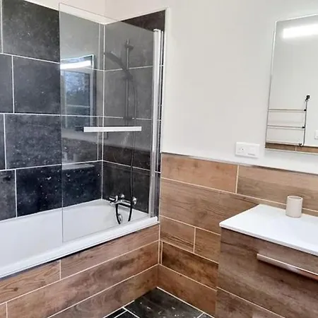 Authentique Avec Terrasse Et Parc Dans Le Parc Naturel Avesnois - Fr-1-510-224 Feriehus *